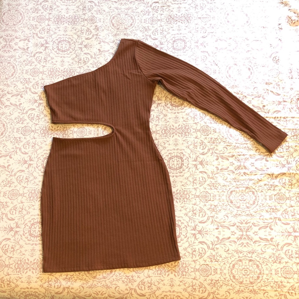 Cutout bodycon dress.